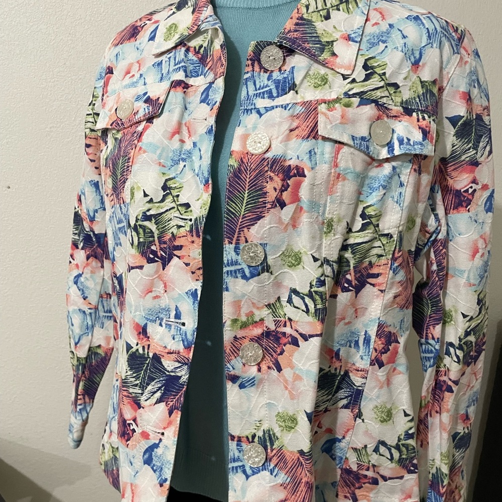 Draper’s & Damon’s Jacket - Picture 2 of 5
